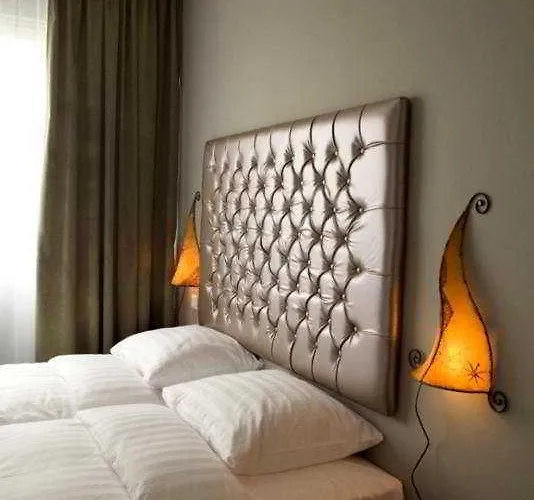 Acostar 2* Amsterdam