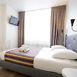 アコスター ホテル