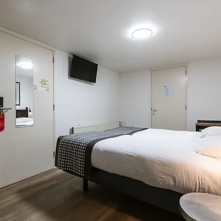 アコスター