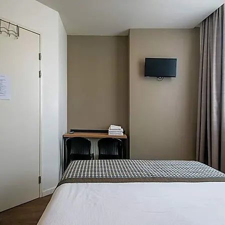 Acostar Hotell