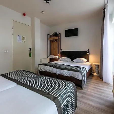 Acostar Hotell 2*