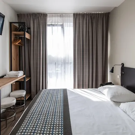 Acostar Hotel 2*