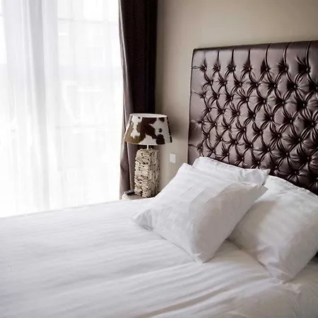 Acostar Hotel 2*